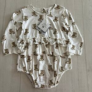 Kate Quinn Bamboo Ice Skates Ruffle Bubble NWT Size 18-24 months 2021